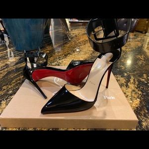 Christian Louboutin Harler Pumps